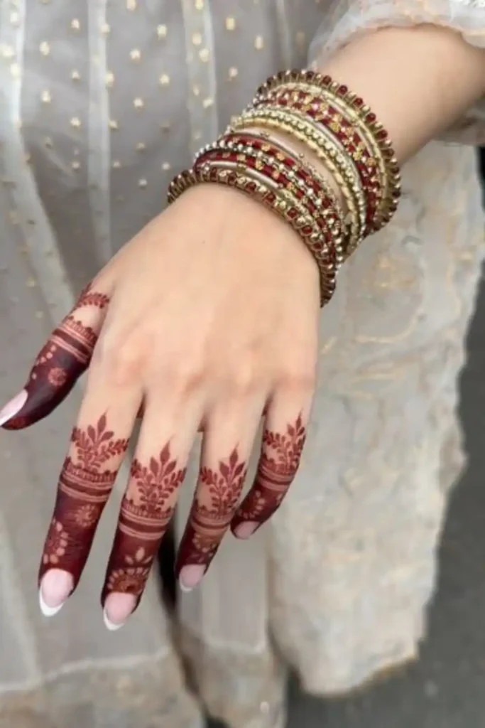 Arabic Design Finger Mehndi Designs