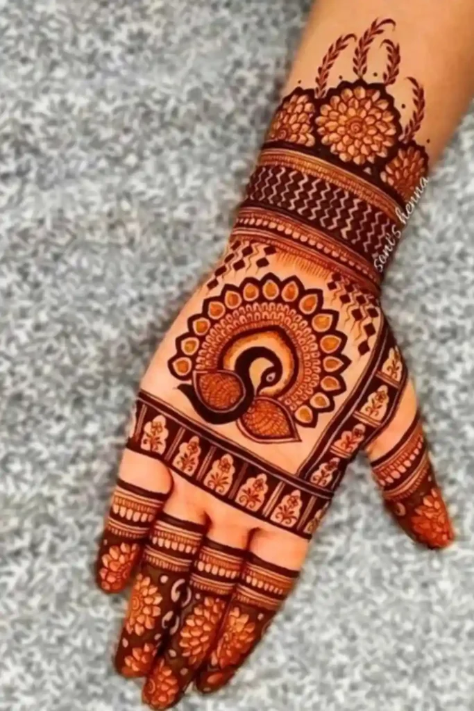 Peacock Circle Pattern 