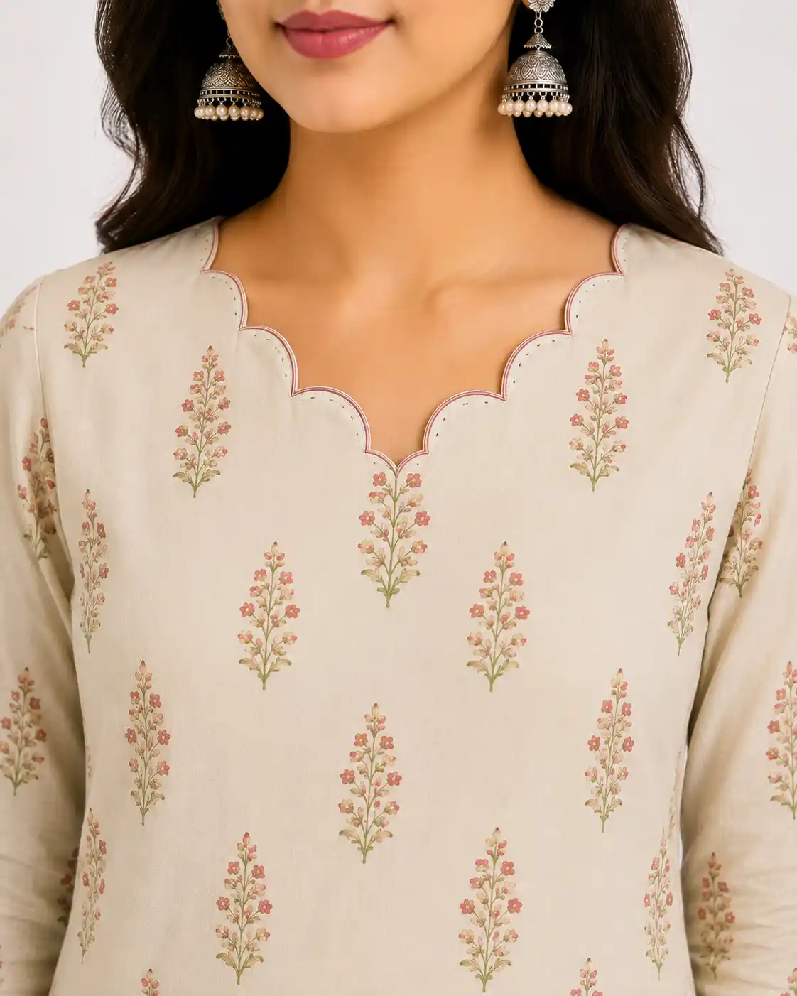 Scallop Neck